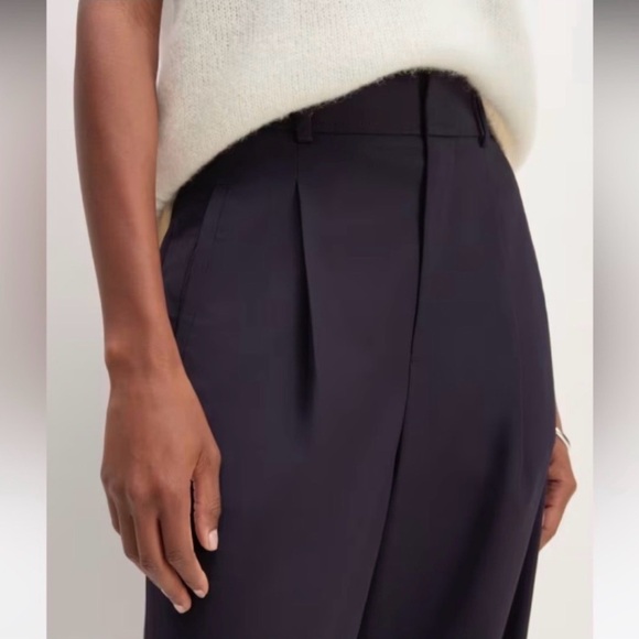 Everlane The Italian Wool Way-High® Drape Pant Navy Blue Size 8 Pleated - Picture 3 of 12